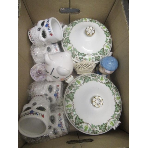 98 - BOX OF MIXED CERAMICS INCLUDING SKULL MUGS