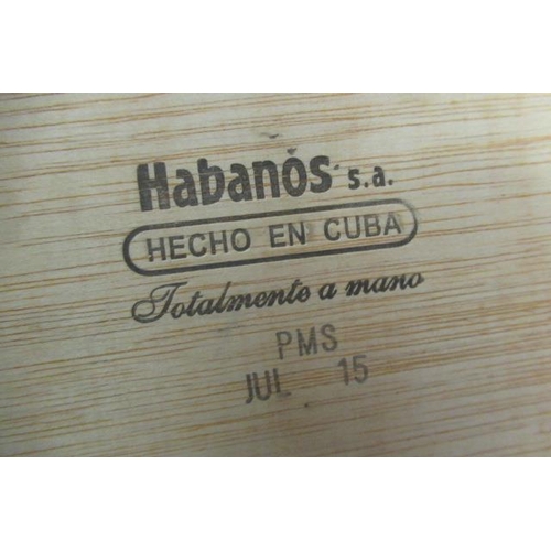 101 - A box of 10 Montecristo No.2 Habana cigars