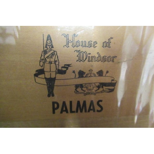 113 - A box of 50 House Of Windsor Palmas cigars