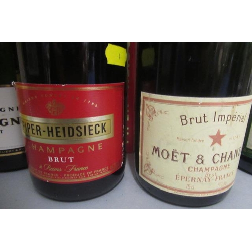 148 - 6 bottles of champagne, comprising 1 boxed Moet & Chandon Brut Imperial, 1 boxed Piper-Heidsieck, 1 ... 