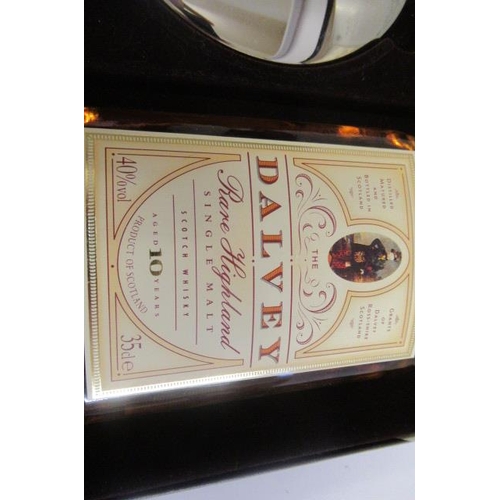 169 - The Dalvey presentation case, with a 35cl bottle of 10yr old Dalvey rare highland single malt and a ... 