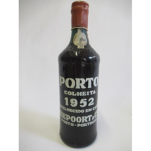 285 - One bottle 1952 Nieport Colheita, red wax seal