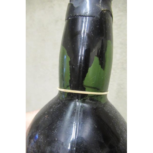 321 - One bottle 1955 Quinta do Noval vintage port