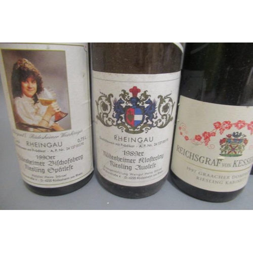 365 - 10 bottles of German wine, comprising 3 1990 Mosel-Saar-Ruwer Riesling, 2 1992 Mosel Saar Ruwer Ockf... 