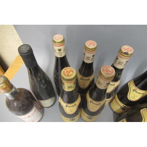 366 - 14 bottles of German wine, comprising 6 1980 Bockenheimer Grafenstuck, 3 1976 Somlo Var-Burg Somlo, ... 