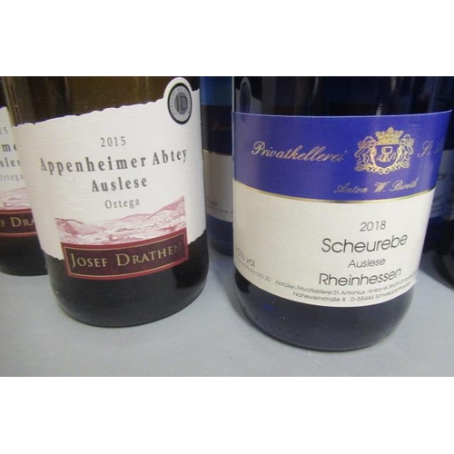 371 - 7 bottles of German Auslese wine, comprising 5 2018 Scheurebe Rheinhessen, and 2 2015 Appenheimer Ab... 