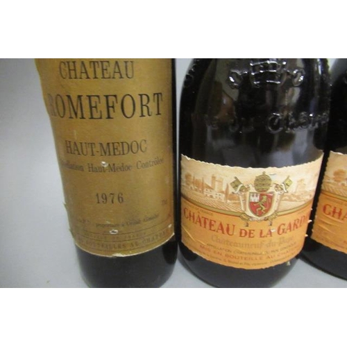 383 - 5 bottles of French red, comprising 2 bottles Ch. De La Gardine, 1997, Chateauneuf du Pape, 2 bottle... 