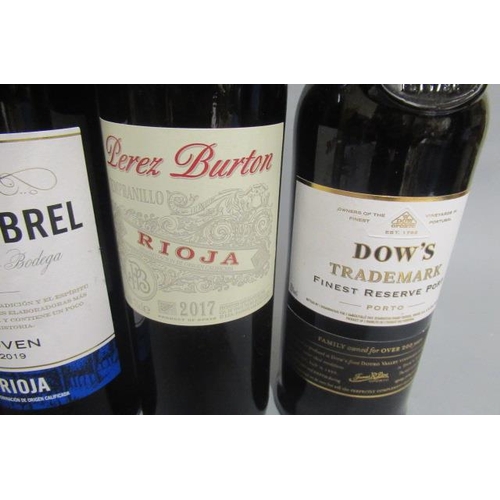 385 - 6 bottles of mainly European wine, comprising 1 2017 Perez Burton rioja, 1 2019 Cepa Lebrel rioja, 2... 