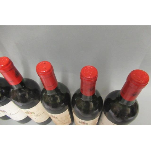 386 - 6 bottles Chateau Musar, Gaston Hochar, comprising 1 1991, 3 1994, 1 1995 and 1 2000