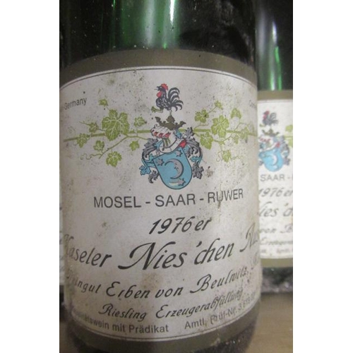 393 - 8 bottles 1976 vintage German wine, comprising 4 bottles Kaseler Nies'chen Auslese, and 4 bottles We... 