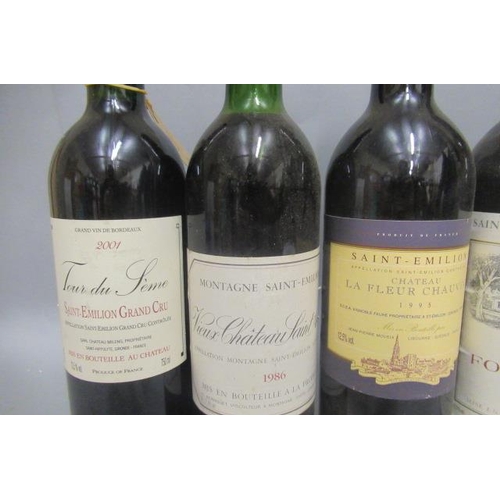 404 - 7 bottles St. Emilion red bordeaux, comprising 1 1982 and 1 1983 Ch. Laroque, 1 1975 Ch. Hautes Roch... 