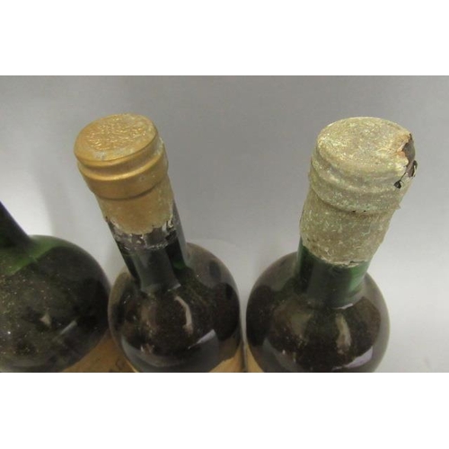 452 - 4 bottles of vintage French red, comprising 2 1974 Ch. Rahoul, Graves, 1 1957 Brane-Cantenac, Margau... 