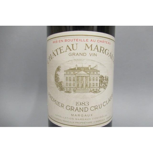 465 - 1 bottle Chateau Margaux, 1983, premier grand cru