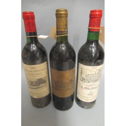 481 - 3 bottles of red Bordeaux, comprising 1 1982 Ch. D'Issan, Margaux, 1 1982 Ch. L'Enclos, pomerol, and... 