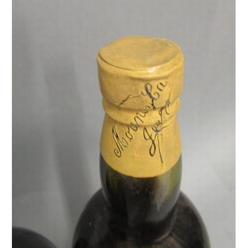 60 - 3 bottles vintage sherry, comprising 1 Abdulla 