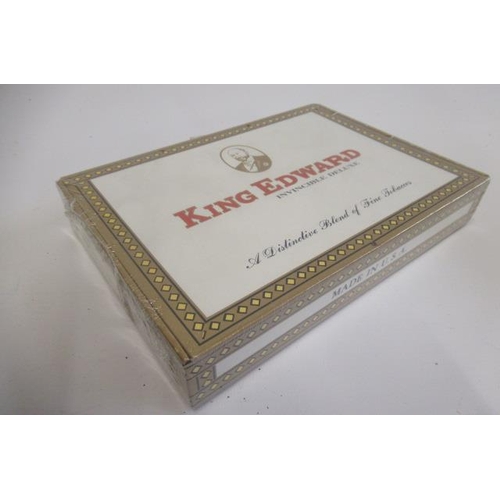 92 - Box of 25 King Edward Invincible Deluxe cigars, unopened