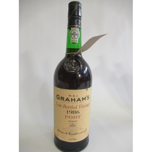 288 - One litre 1986 Grahams LBV port