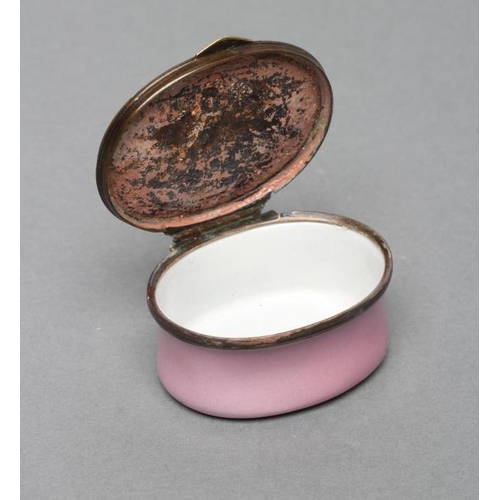 155 - A STAFFORDSHIRE ENAMEL PATCH BOX, late 18th century, of oval form, inscribed with the verse 