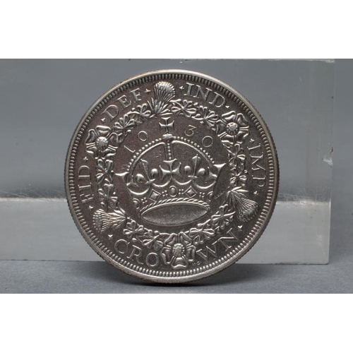 340 - A GEORGE V CROWN, 1930 (EF) (Est. plus 21% premium inc. VAT)