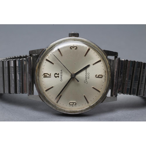 349 - A GENTLEMAN'S OMEGA SEAMASTER 600 WRISTWATCH, the silvered dial with applied metal batons and quarte... 