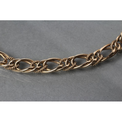 388 - A 9CT GOLD TRIPLE CURB CHAIN NECKLACE, Birmingham 1998, with lobster clasp, 28.6g (Est. plus 21% pre... 