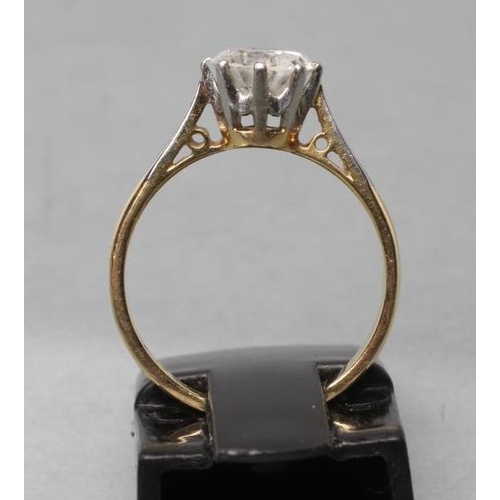 431 - A SOLITAIRE DIAMOND RING, the brilliant cut stone of approximately 0.7cts, claw set to a plain shank... 