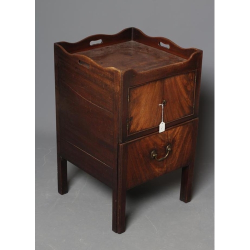 778 - A GEORGIAN MAHOGANY TRAY TOP COMMODE, third quarter 18th century, the fascia with two cupboard doors... 