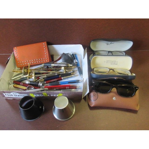 520 - BOX OF MISCELLANEOUS ITEMS