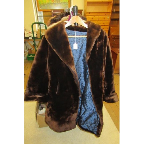 466 - FAUX FUR COAT