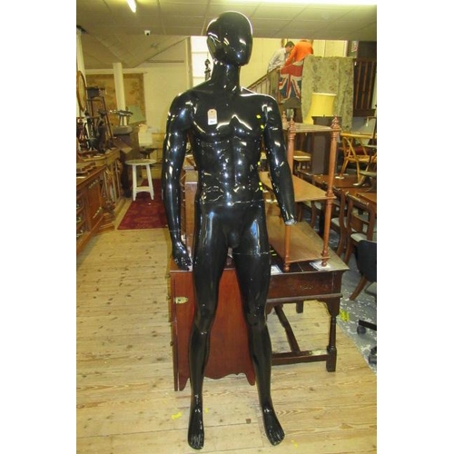 467 - FULL SIZE MALE MANNEQUIN