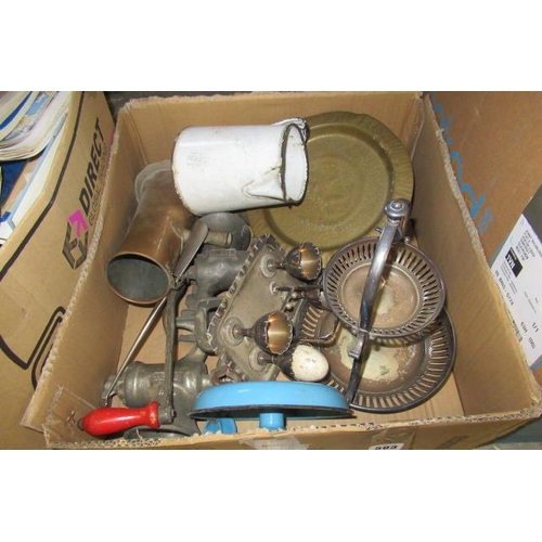 503 - BOX OF METALWARE