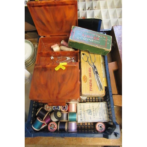 520 - BOX OF SEWING ITEMS