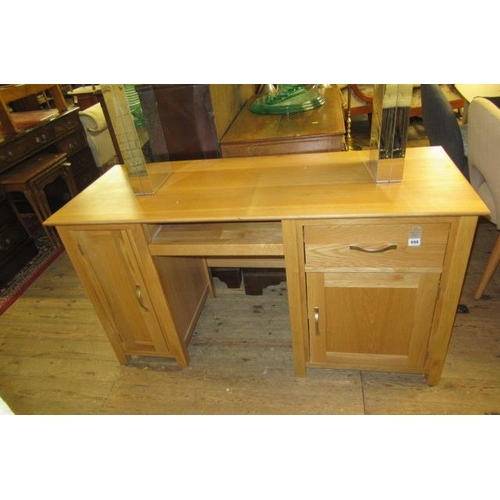 996 - OAK DESK