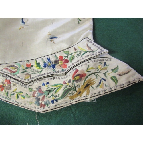 531 - A REGENCY GENTLEMAN'S CREAM SILK WAISTCOAT, c.1790, embroidered in coloured silks with flower heads ... 