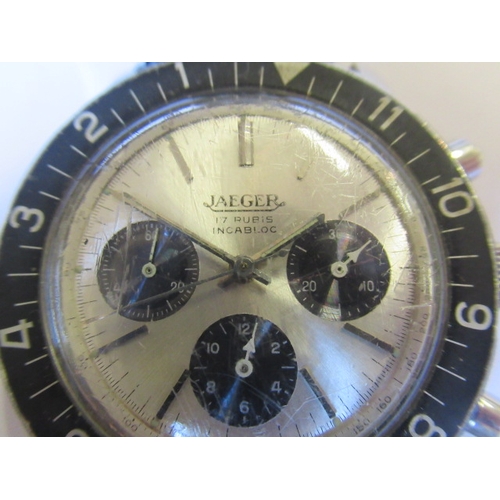 344 - A JAEGER 4ATM PANDA CHRONOGRAPH, 1968-1971, the silvered dial with three black subsidiary dials, cen... 