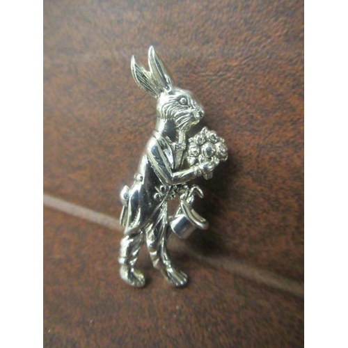 194 - SILVER RABBIT BROOCH