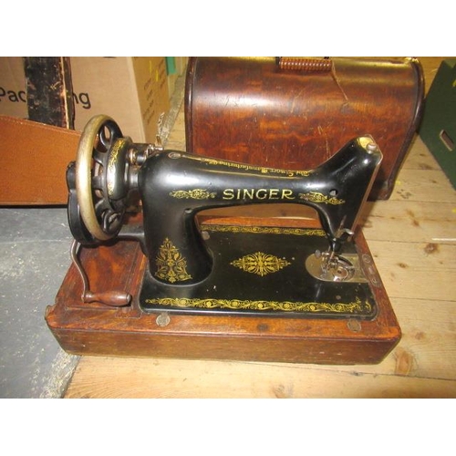 458 - SINGER SEWING MACHINE