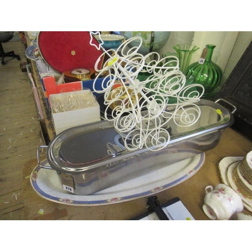 478 - FISH KETTLE  SERVING DISH AND WIRE CAKE STAND