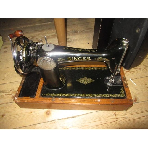 533 - SINGER SEWING MACHINE