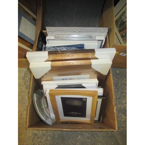 739 - QUANTITY OF PHOTO FRAMES