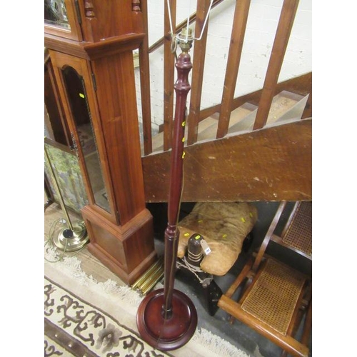 785 - DARK MAHOGANY STANDARD LAMP