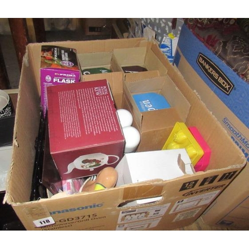 118 - BOX OF KITCHEN WARE  ETC