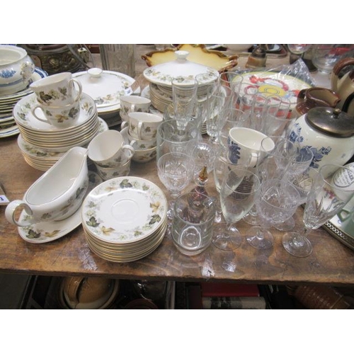 79 - QUANTITY OF ROYAL DOULTON AND GLASS ETC