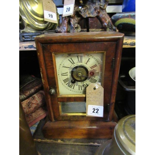 22 - MANTLE CLOCK