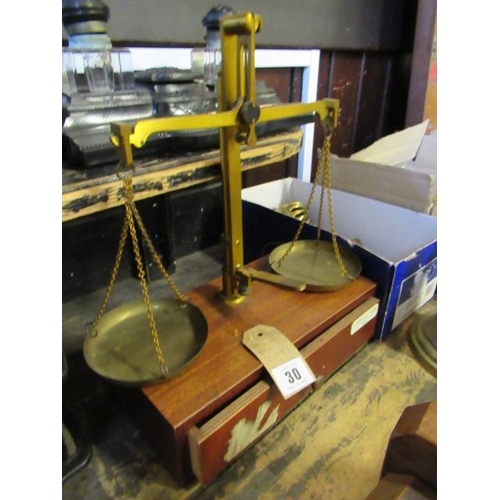 30 - JEWELLERS SCALES AND WEIGHTS