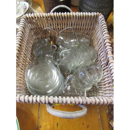 367 - BASKET WITH ARCOROC GLASS TEA AND COFFEE SET