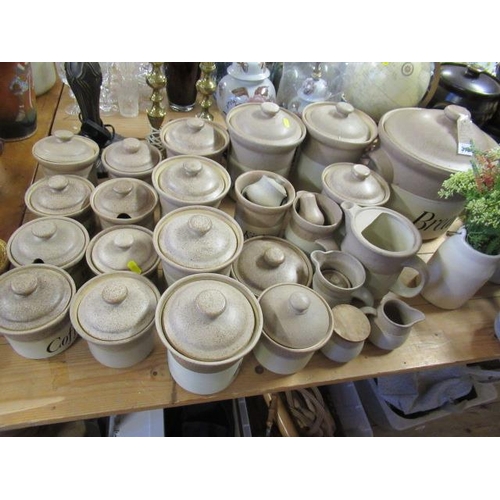 370 - LARGE QUANTITY OF MATCHING POTTERY LIDDED JARS