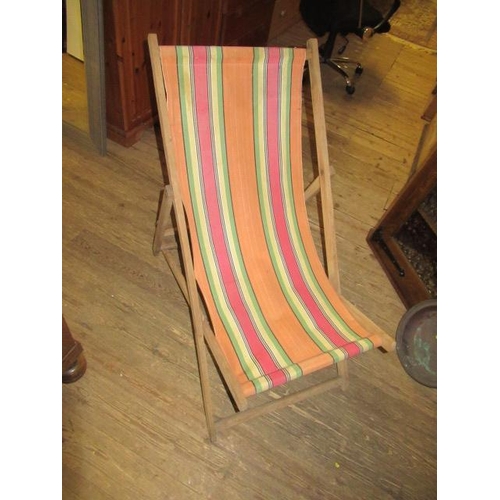 434 - VINTAGE DECK CHAIR