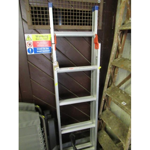 474 - ALUMINIUM STEP LADDERS