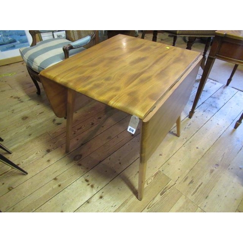 670 - DROP LEAF TABLE